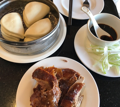 Moon House Chinese Cuisine - Los Angeles, CA