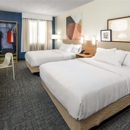 Spark by Hilton Clifton - Hotels