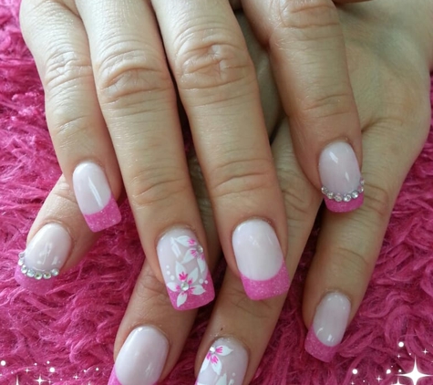 Suzie's Nail Salon - Houston, TX