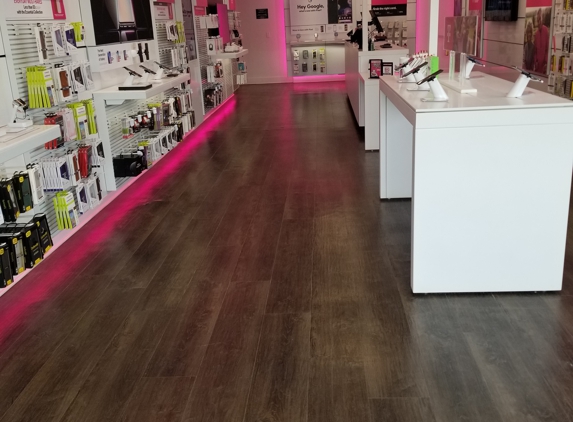 T-Mobile - Waconia, MN