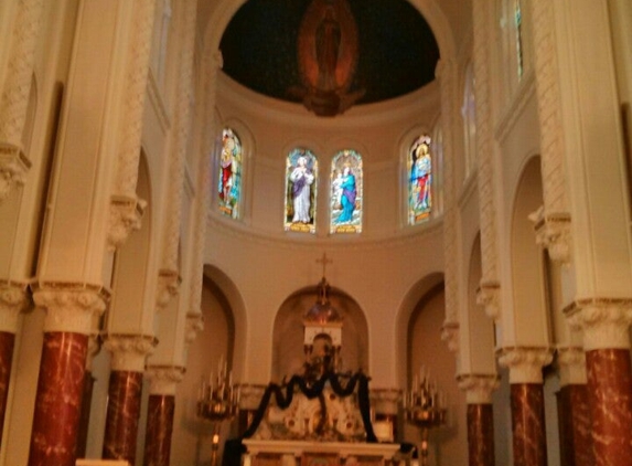 Notre Dame Des Victoires Church - San Francisco, CA