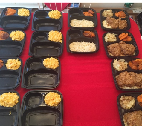 Tangie's Soul Food & Catering - Southfield, MI. Meal prep