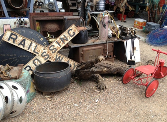 The Junkyard - Londonderry, NSW