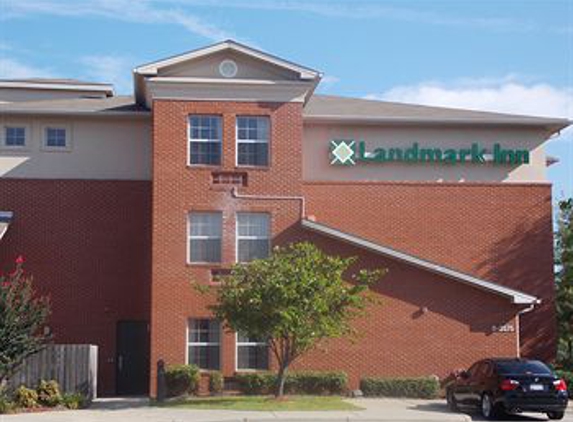 Landmark Inn Fort Bragg - Fort Bragg, NC