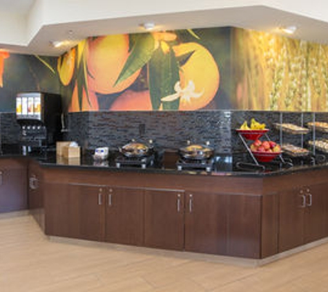 Fairfield Inn & Suites - Peru, IL