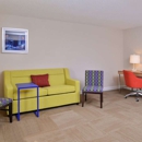 Hampton Inn Greensboro-East - Hotels