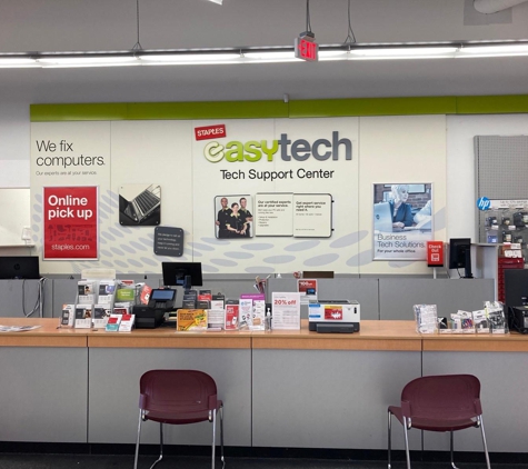 Staples - Spring Hill, FL