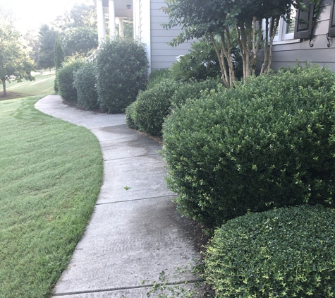 Nearby Lawn Care Fayetteville - Fayetteville, GA