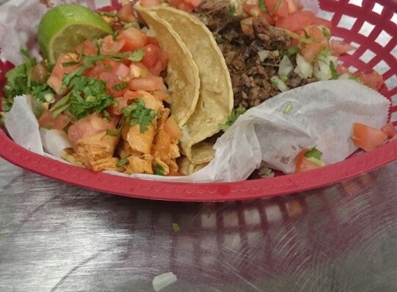 Pacos Tacos - Chicago, IL