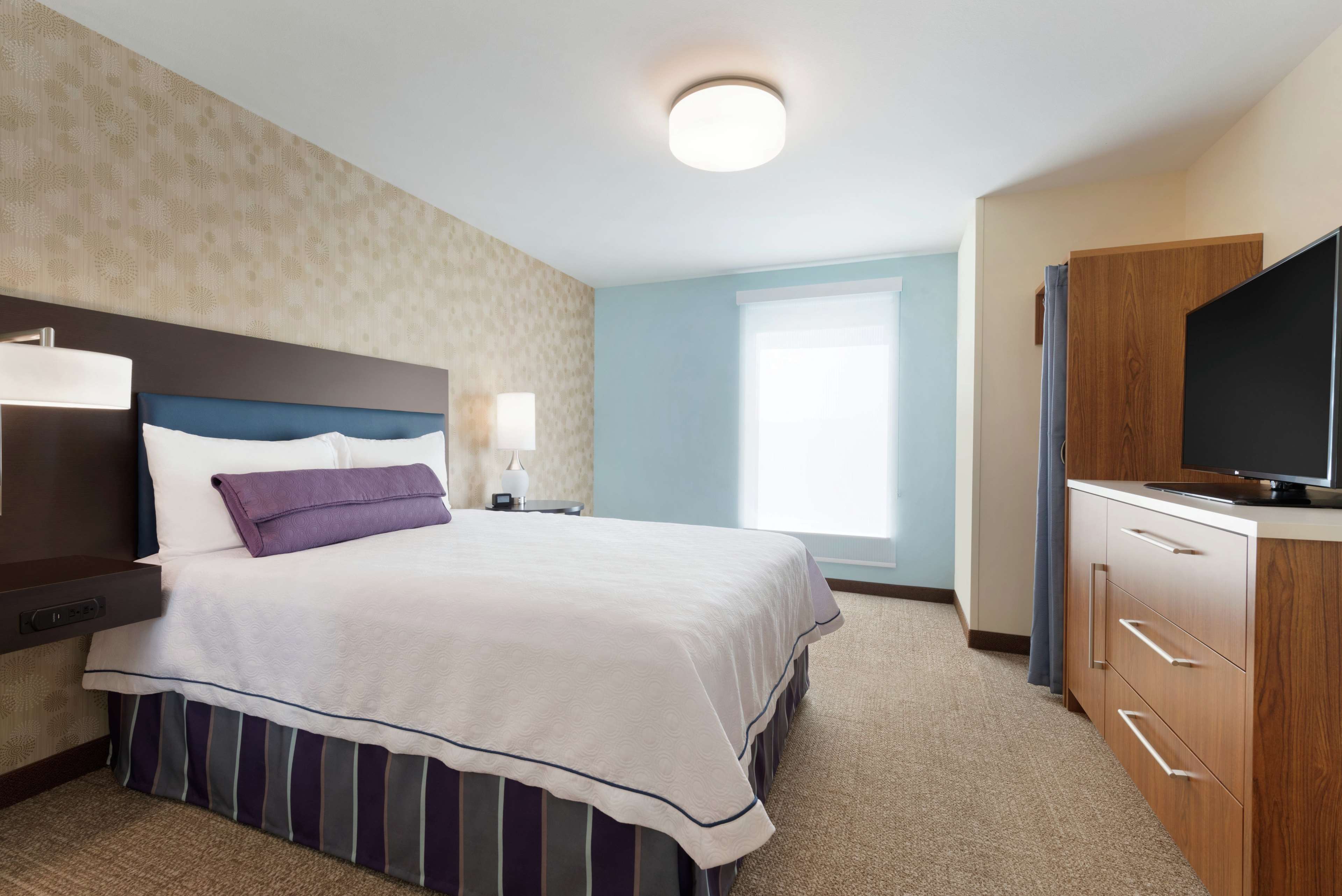 Home2 Suites by Hilton Milwaukee Airport 5880 S Howell Ave, Milwaukee ...