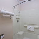 Quality Inn Fresno Yosemite Airport - Motels