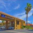 Riverside Inn & Suites - Hotels