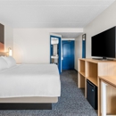 Spark by Hilton Green Bay - Hotels