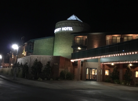 Century Hotel - Tualatin, OR