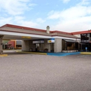 Days Inn By Wyndham Perrysburg - Motels