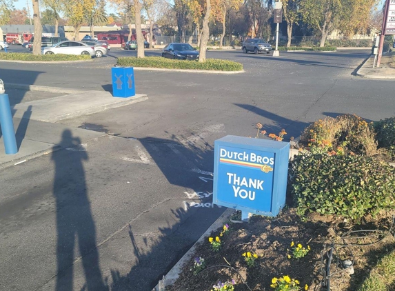 Dutch Bros Coffee - Woodland, CA