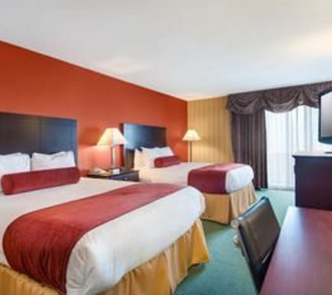 Best Western Plus The Inn at Hampton - Hampton, NH