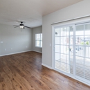 Oak Crossing Apartments - Apartments