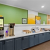 Spark by Hilton Houston Hobby Airport gallery
