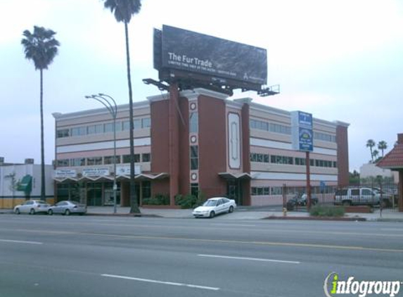 Yeni Sutanto, DDS - Van Nuys, CA