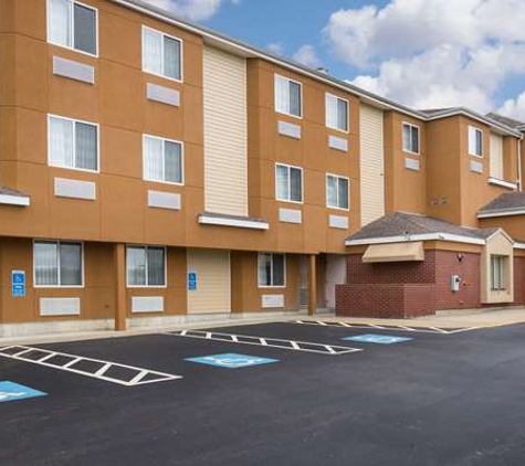 Sleep Inn & Suites - Niantic, CT