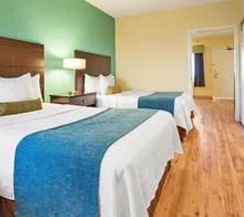 Best Western Plus Deerfield Beach Hotel & Suites - Deerfield Beach, FL