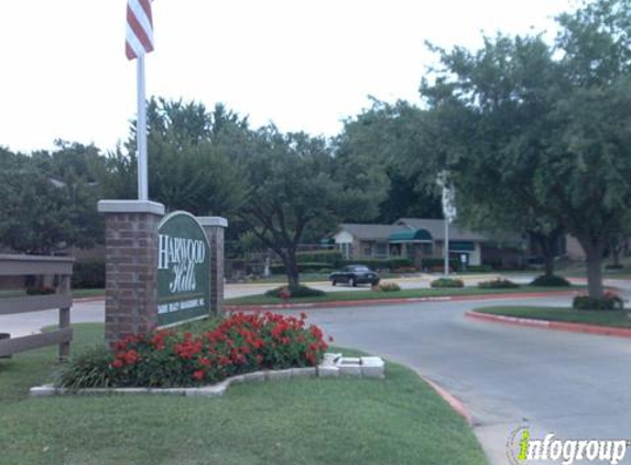 Harwood Hills Apartments - Bedford, TX