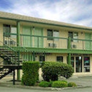 Sunrise Inn Everett - Motels