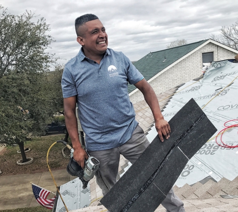 Salvador Roofing - Kyle, TX