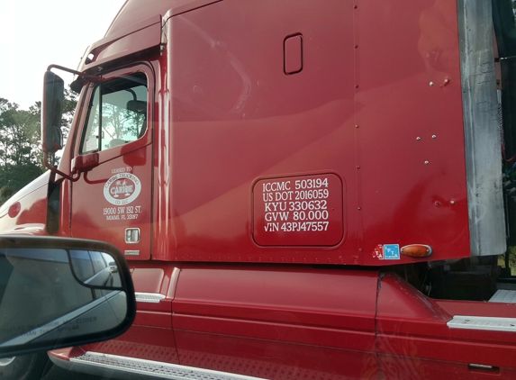 Caribe Trucking Express - Miami, FL. This truck needs to be properly trained on road safety