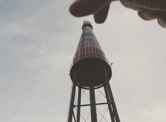 World's Largest Catsup Bottle - Collinsville, IL