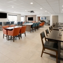 Holiday Inn Express & Suites Wyomissing by IHG - Hotels