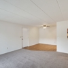 Vantage Pointe West Apartment Homes gallery