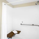 Super 8 by Wyndham Whiteville - Hotels