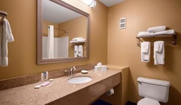 Best Western Plus Executive Inn - Saint Marys, PA