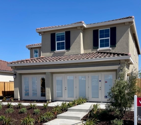 Seasons at Villa Ticino by Richmond American Homes - Manteca, CA