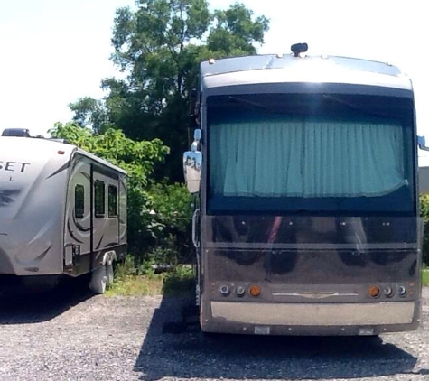 Secure RV & Boat Storage - Jacksonville, FL