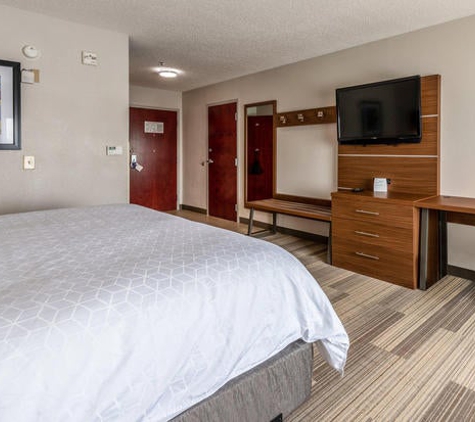 Holiday Inn Express & Suites Statesville - Statesville, NC