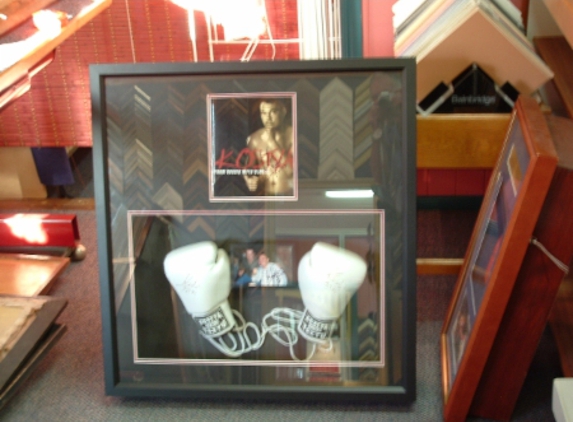 Barry the Picture Framer - Toowoomba City, QLD