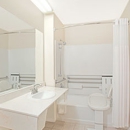 Days Inn by Wyndham Suites Fredericksburg - Hotels