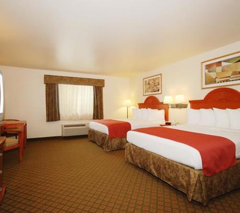 Best Western Henrietta Inn & Suites - Henrietta, TX