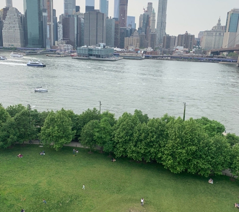 Harriet's Rooftop - Brooklyn, NY