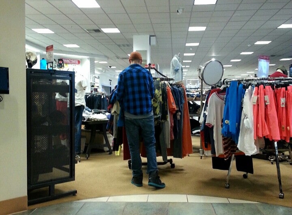 Macy's - Kennewick, WA