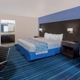 Days Inn & Suites by Wyndham Anaheim At Disneyland Park