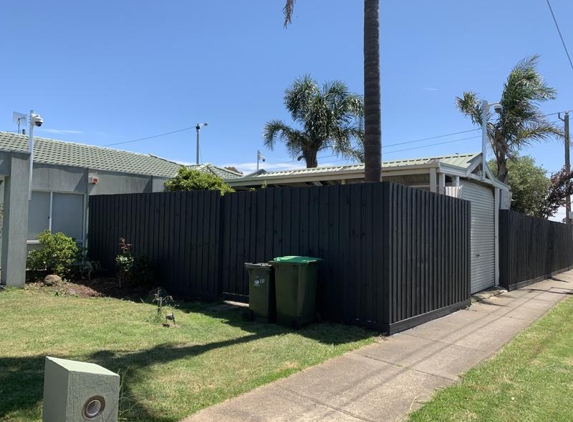 Vams Handyman & Property Services - Kealba, VIC. Our newly painted fence