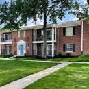 Delmont Apartments - Apartments