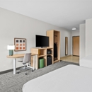 Spark by Hilton Garland Dallas East - Hotels