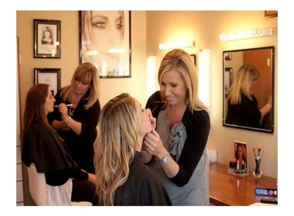 Making Faces Make-Up Studio - Kiama, NSW