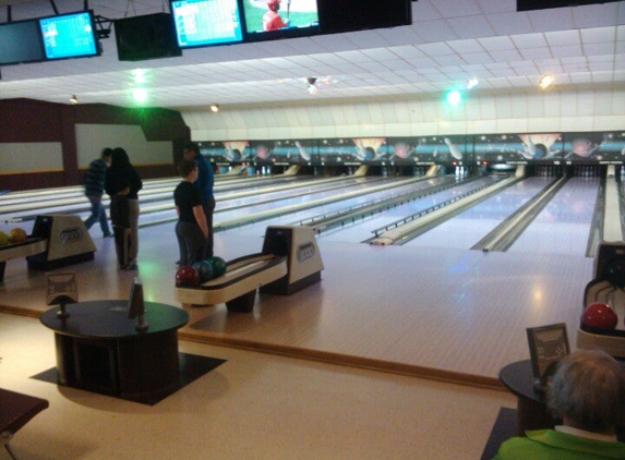 North Woods Lanes - Macedonia, OH