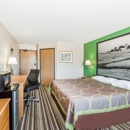 Super 8 by Wyndham Sioux City South - Motels